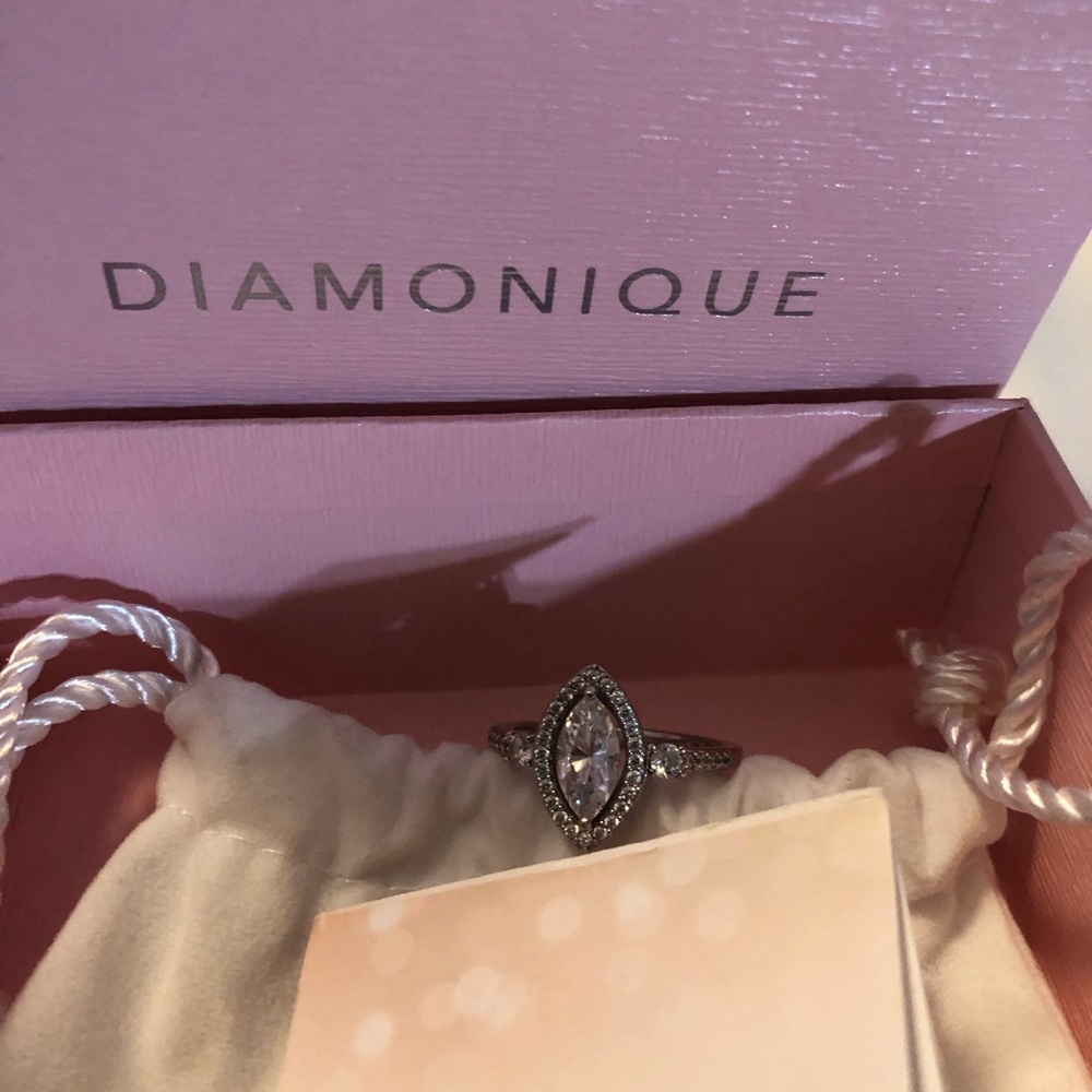 Diamonique 1.85 cttw. Marquise Platinum Plated Halo Ring Sz 10 - Picture 8 of 13
